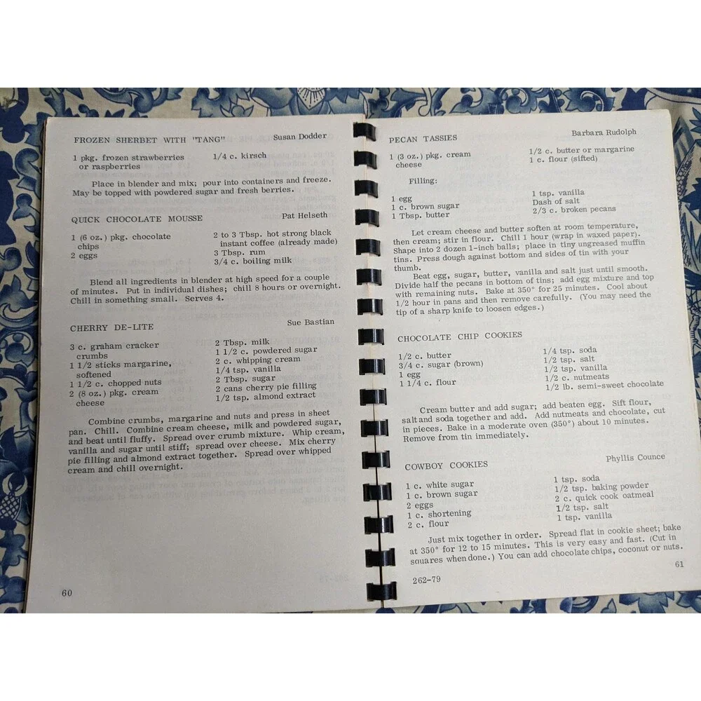Parker Newcomers Cookbook 1979 Colorado Spiral Local Ads Local Recipes CO Food